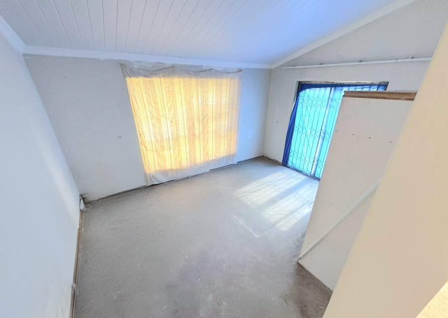 3 Bedroom Property for Sale in Kenridge Western Cape